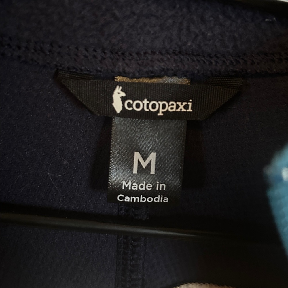 Womens Cotopaxi zip up fleece - Picture 2 of 6
